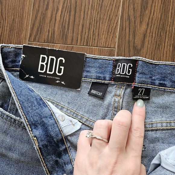 Urban Outfitters BDG Bootcut Distressed Light Wash Jeans Size 27 - Picture 5 of 12